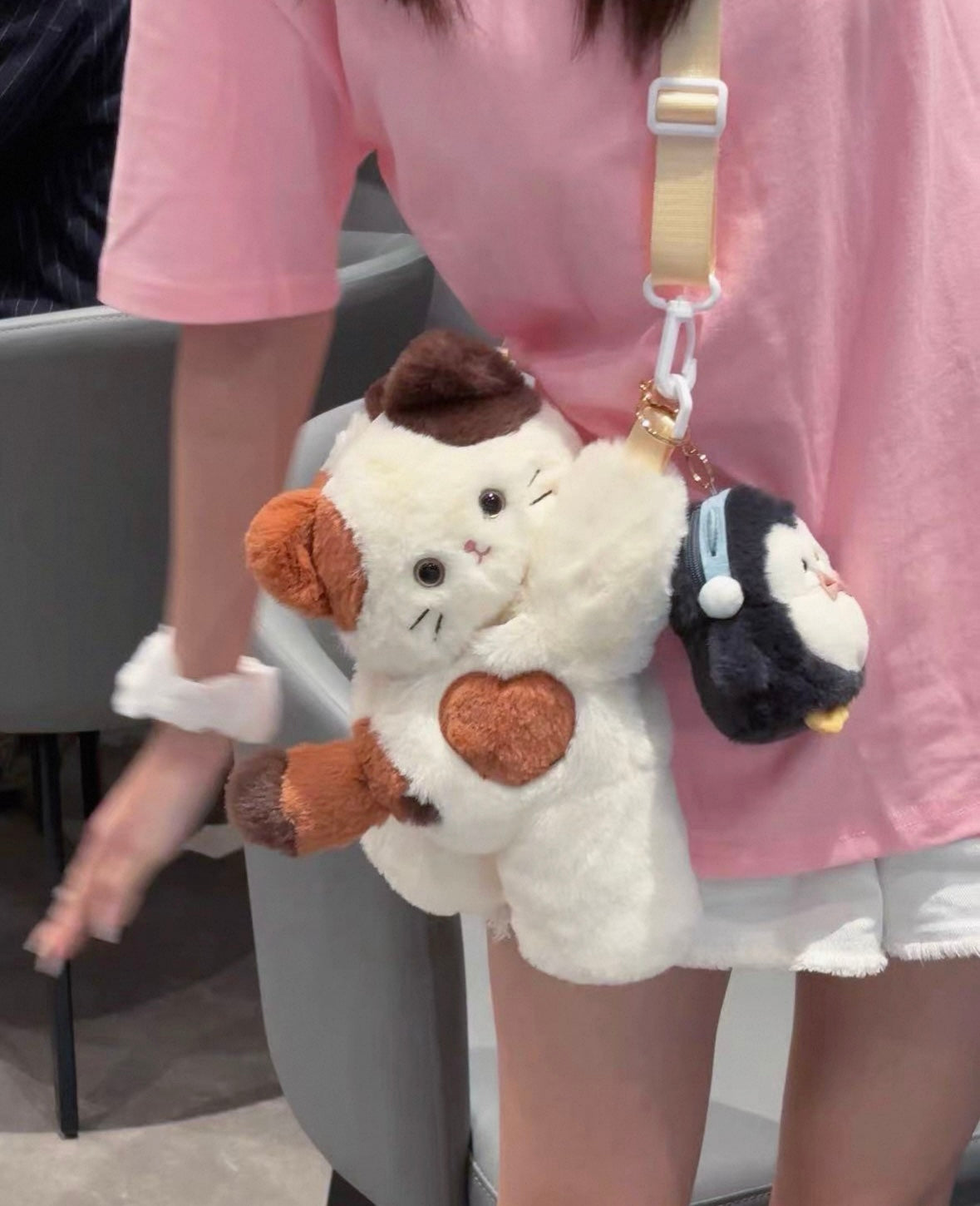 Calico cat bag plush toy backpack as a birthday gift for a friend