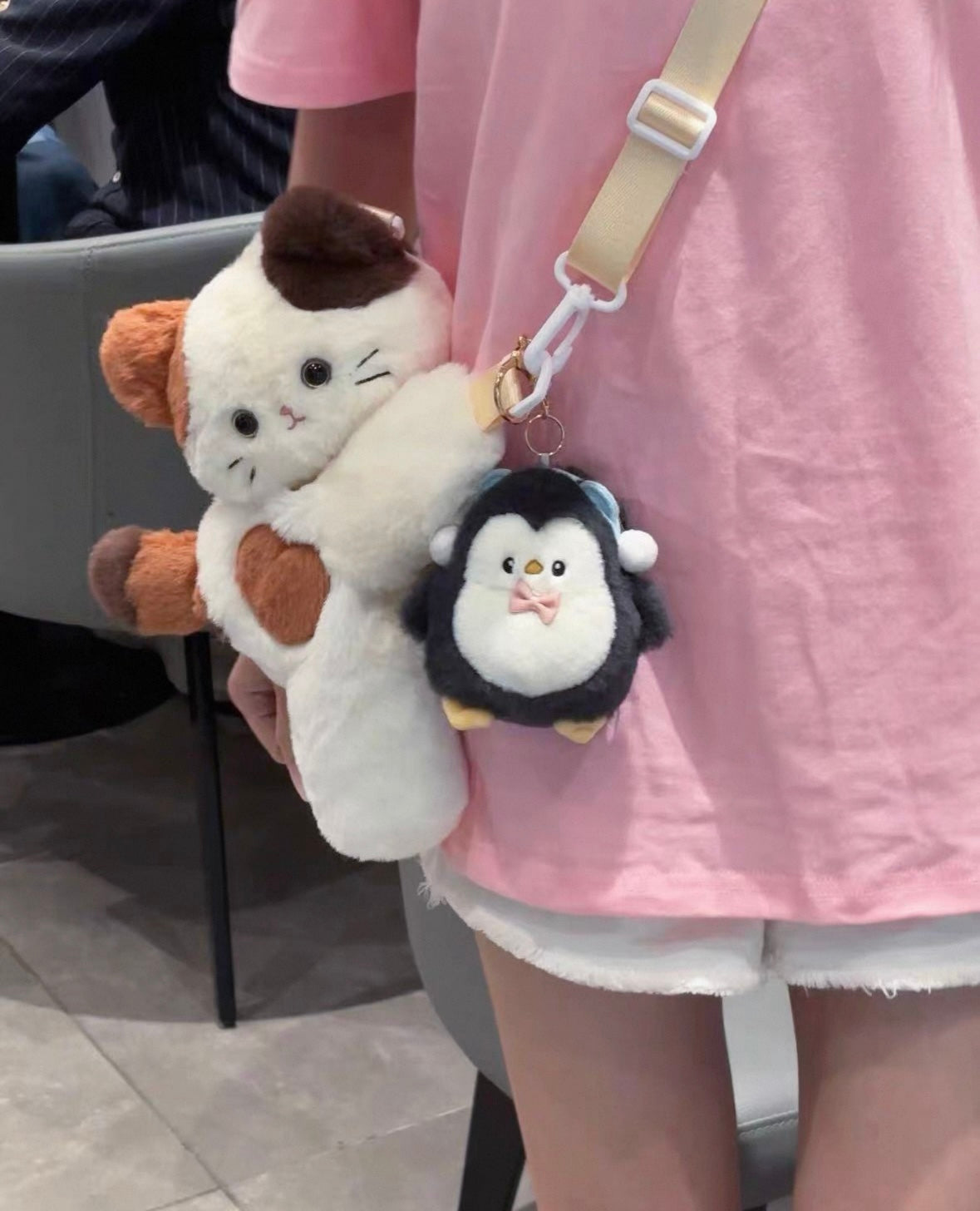 Calico cat bag plush toy backpack as a birthday gift for a friend